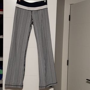 Lululemon pants white and blue